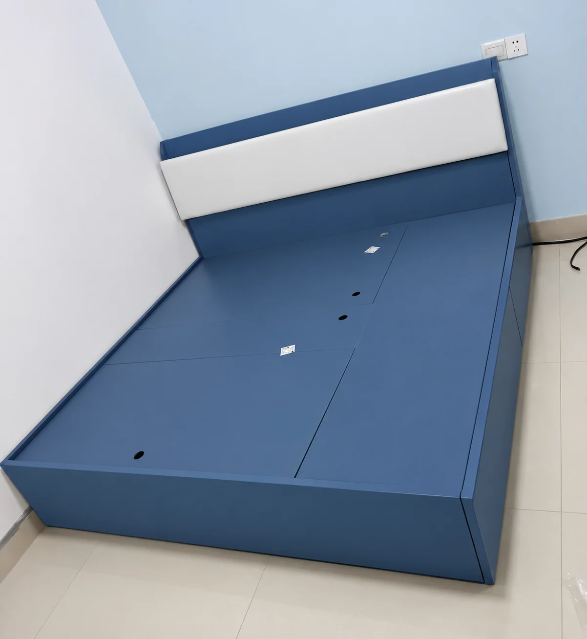Giường Ngủ Có Ngăn Kéo Và Hộc Chứa Đồ Thông Minh GH GH- ZM-11009