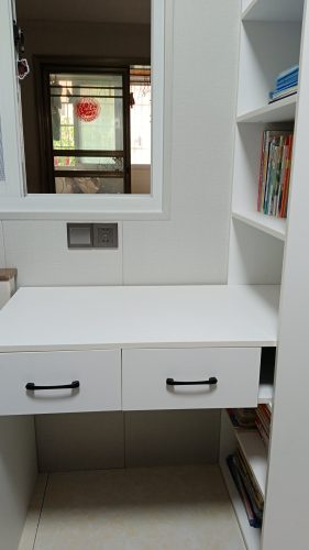 Bàn Học Và Làm Việc Kèm Kệ Sách Dáng Đứng Xanh ZM-70055 photo review